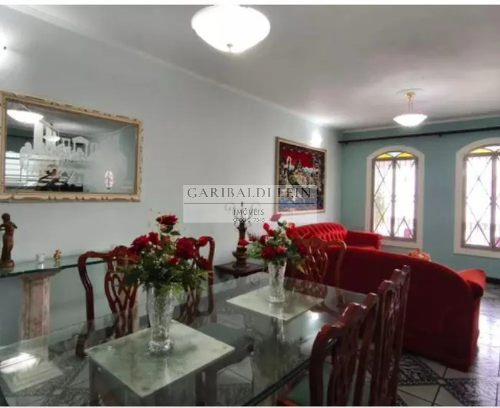 Casa, 3 quartos, 231 m² - Foto 1