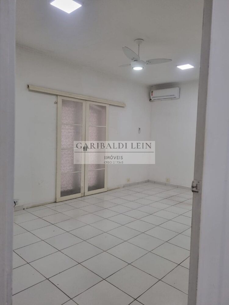 Prédio Inteiro para alugar com 4 quartos, 391m² - Foto 2