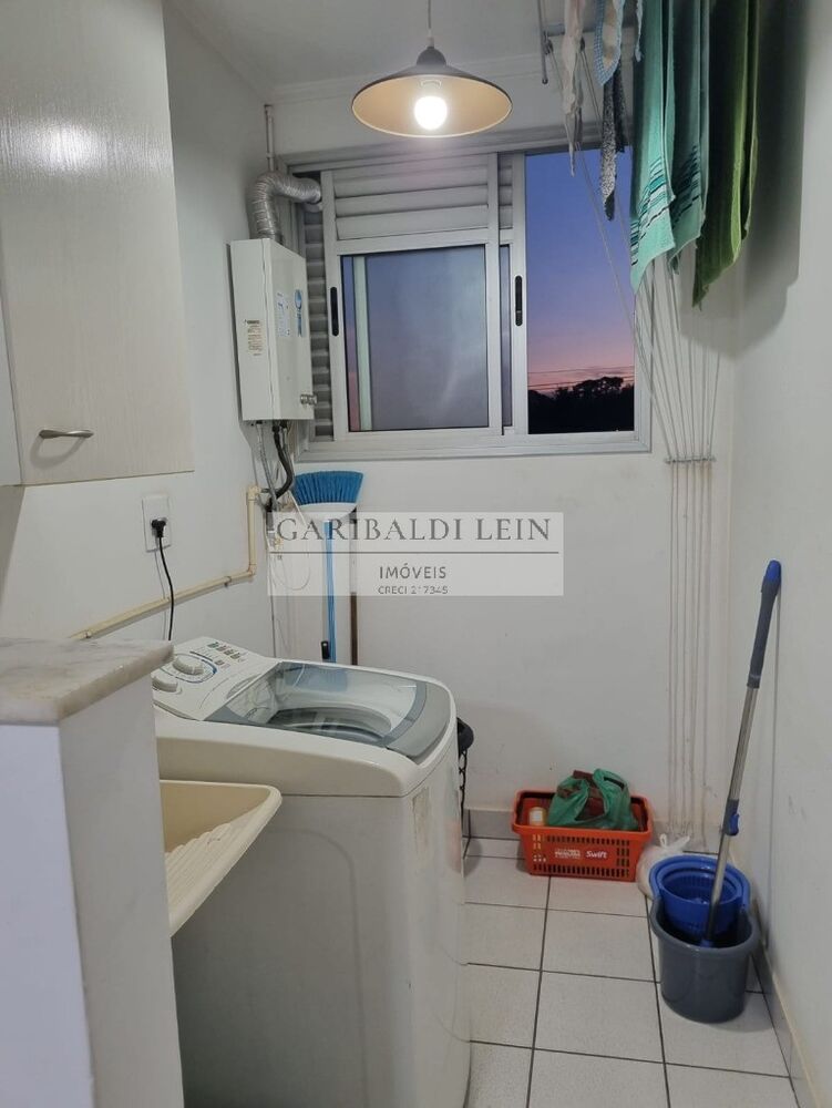 Apartamento à venda com 2 quartos, 58m² - Foto 4