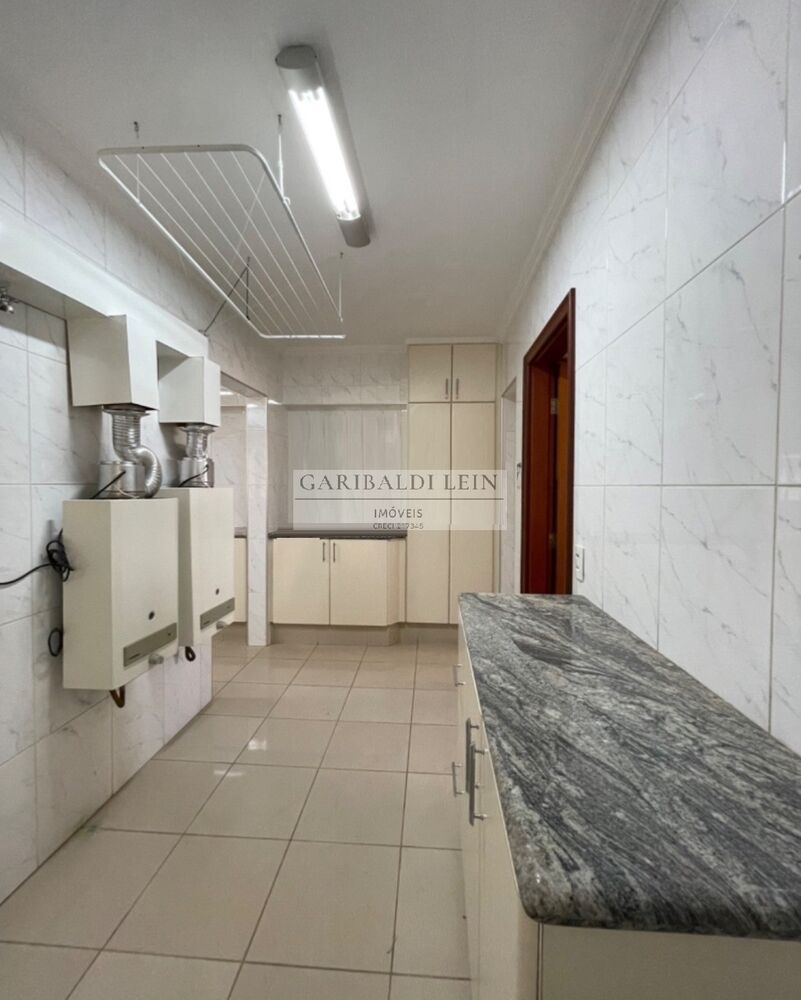 Apartamento, 3 quartos, 215 m² - Foto 1