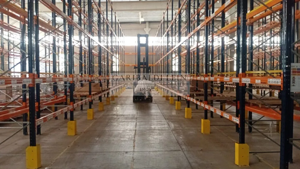 Depósito-Galpão, 3050 m² - Foto 1