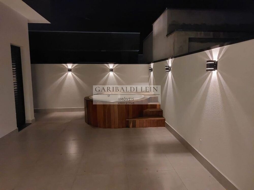 Casa à venda com 3 quartos, 154m² - Foto 4