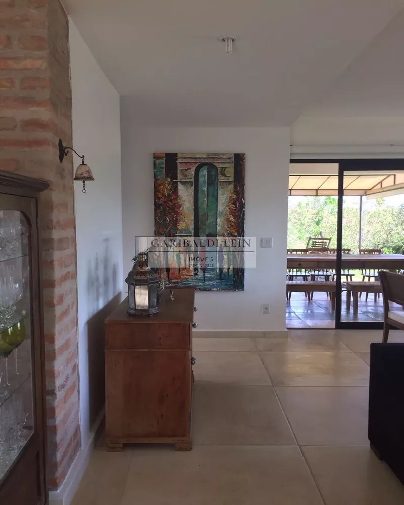 Casa à venda com 4 quartos, 230m² - Foto 8