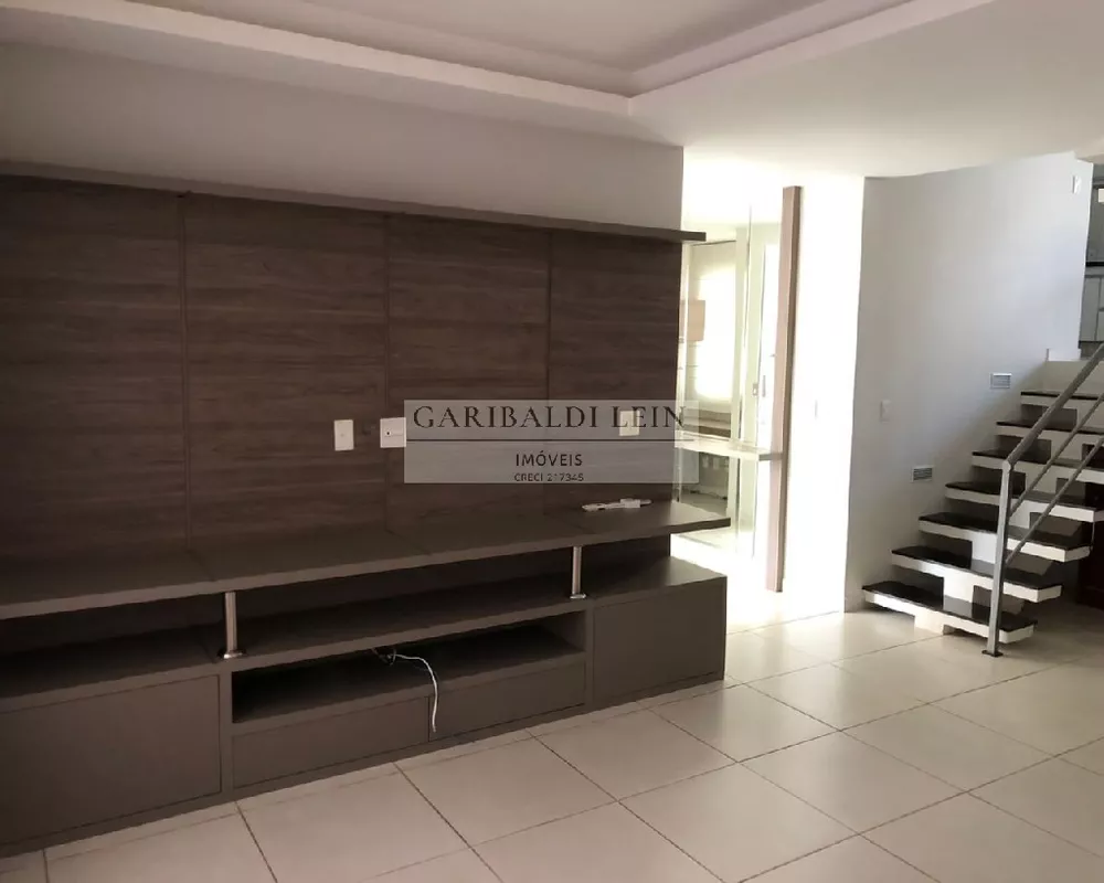 Casa à venda com 3 quartos, 250m² - Foto 4