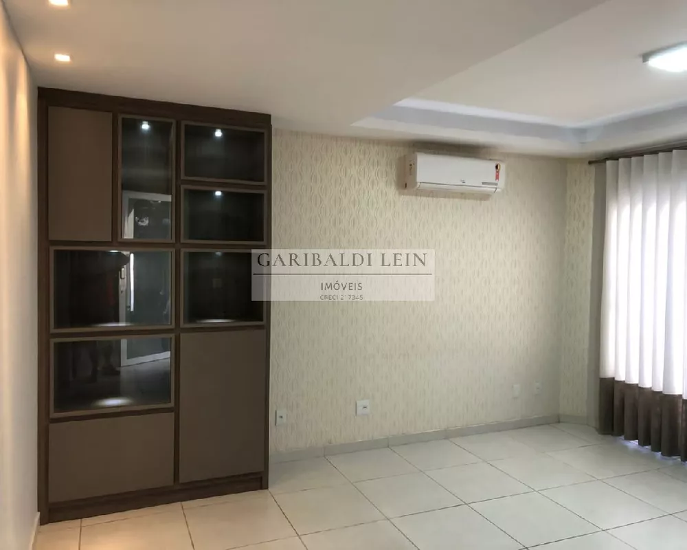 Casa à venda com 3 quartos, 250m² - Foto 8