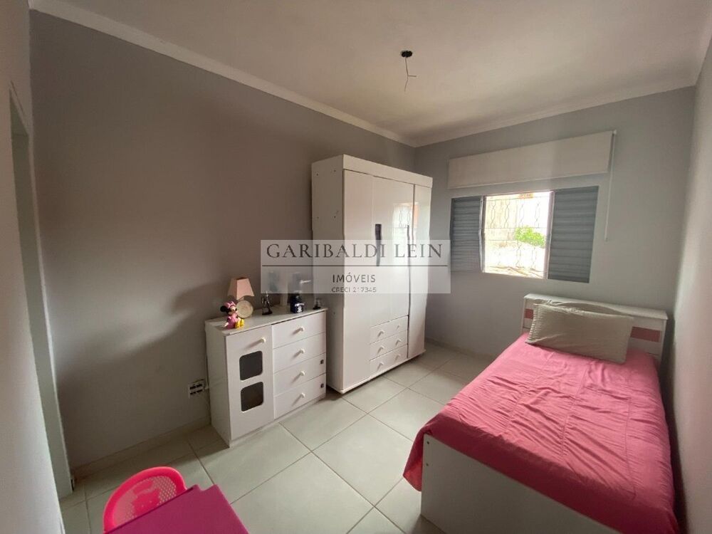 Casa à venda com 4 quartos, 266m² - Foto 7