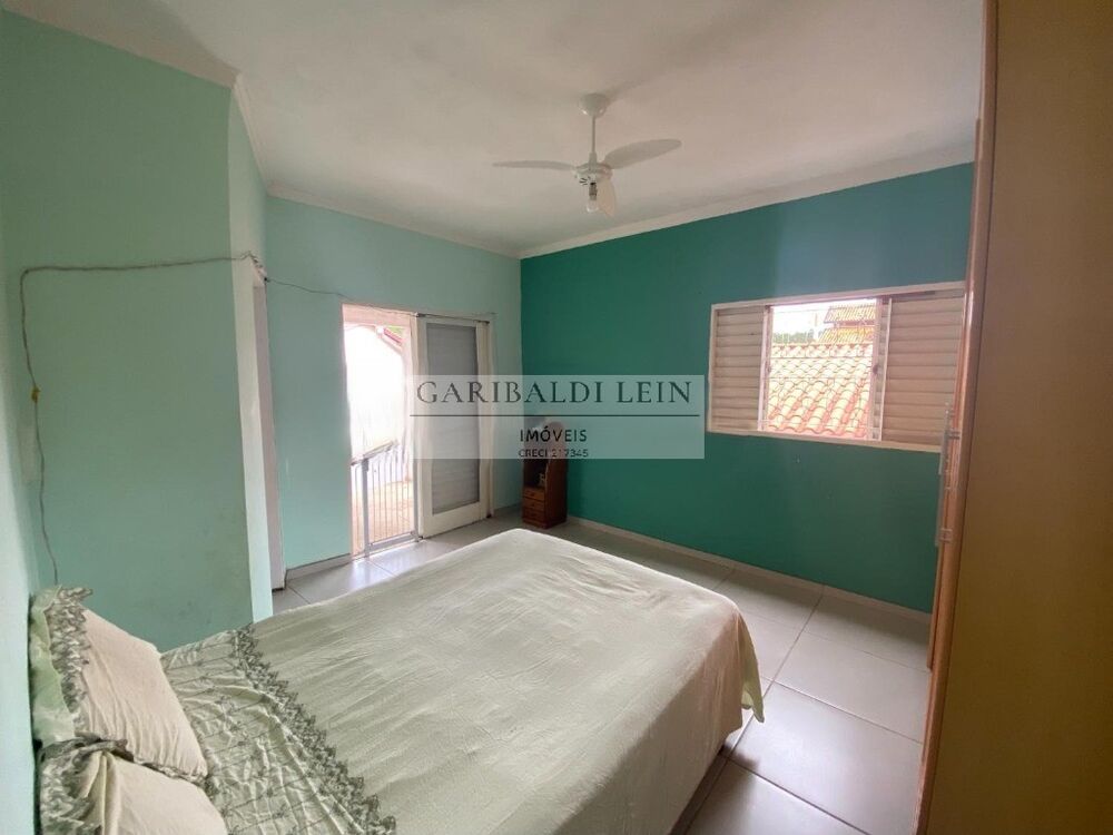 Casa à venda com 4 quartos, 266m² - Foto 9