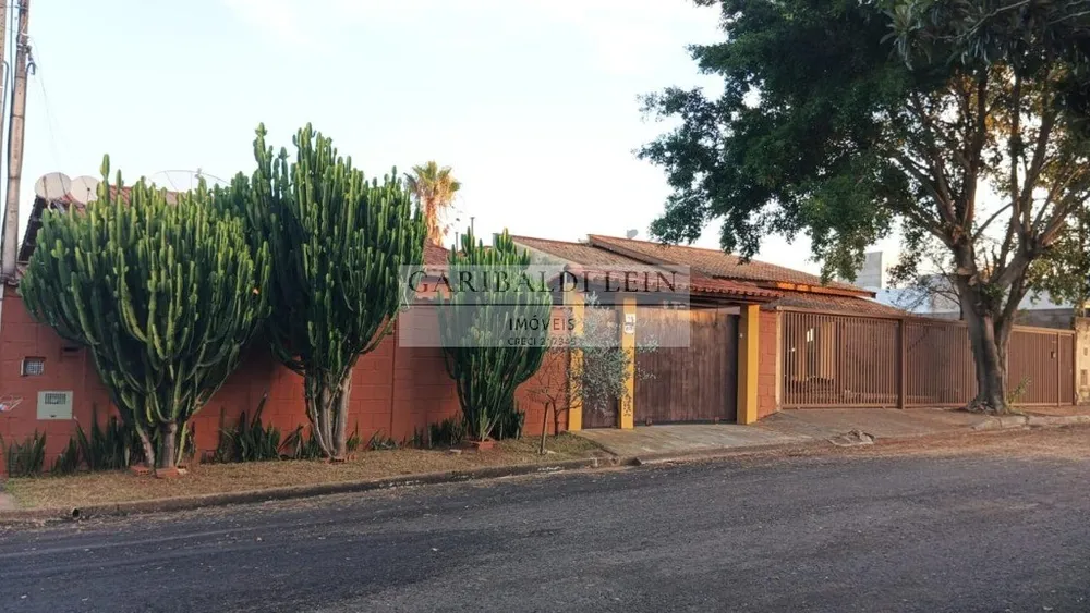 Casa, 3 quartos, 180 m² - Foto 2