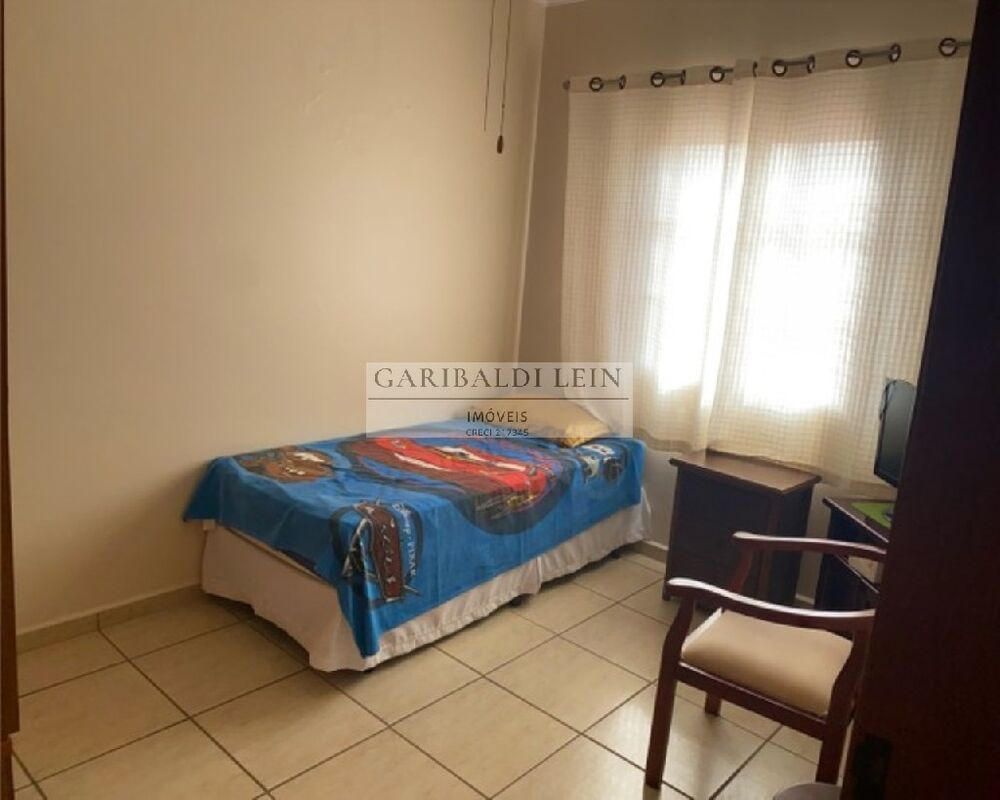 Casa, 3 quartos, 200 m² - Foto 1