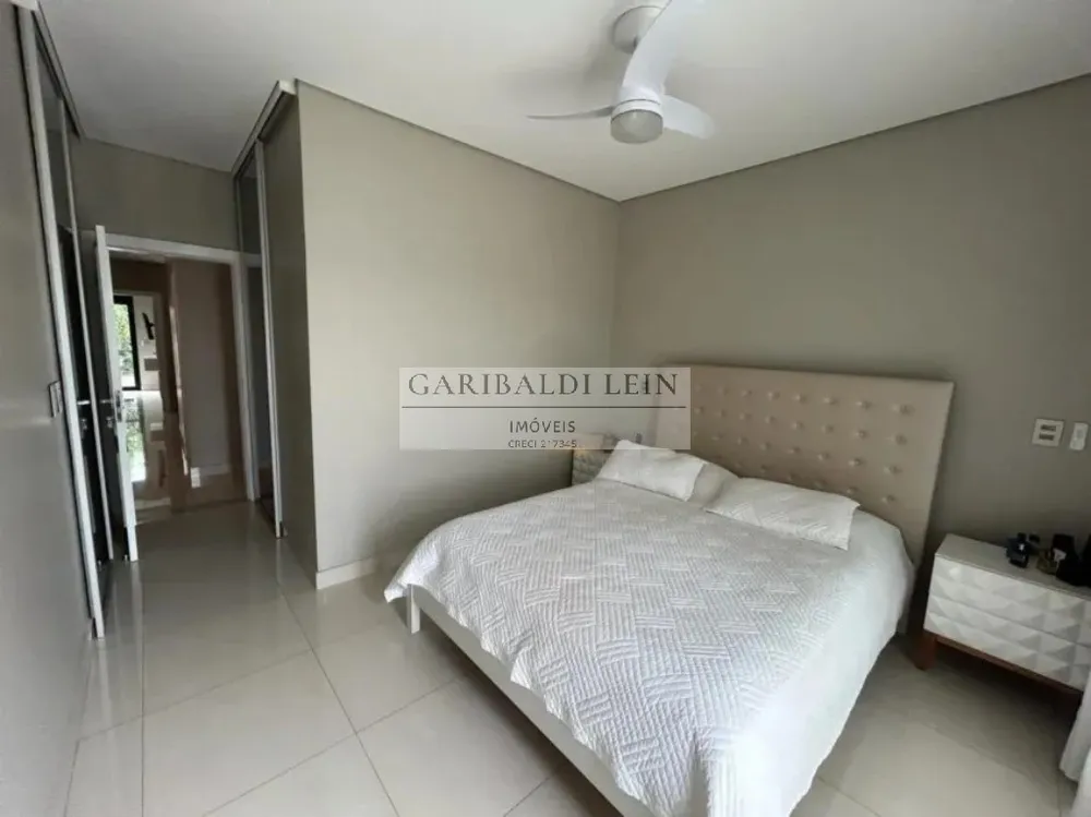 Casa, 3 quartos, 251 m² - Foto 2