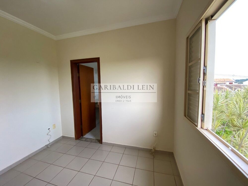 Casa, 6 quartos, 290 m² - Foto 3