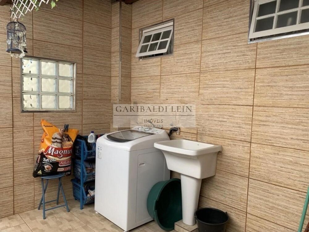 Casa, 3 quartos, 131 m² - Foto 1