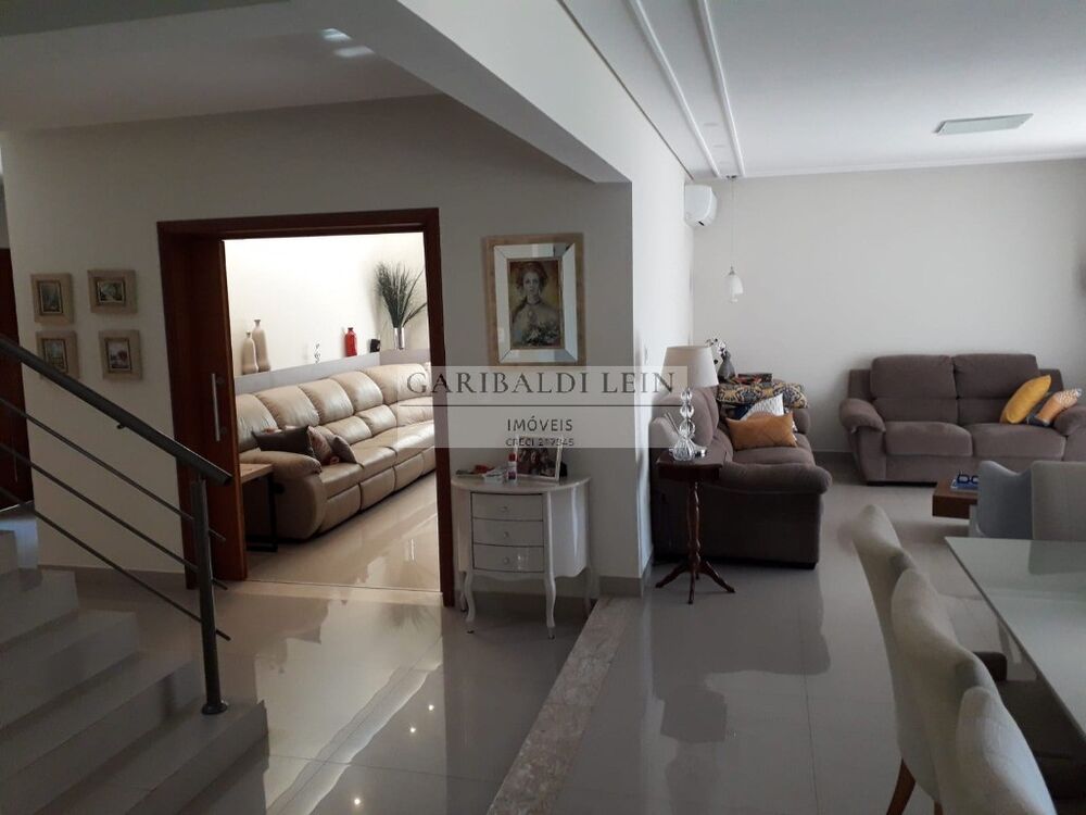 Casa, 3 quartos, 353 m² - Foto 2