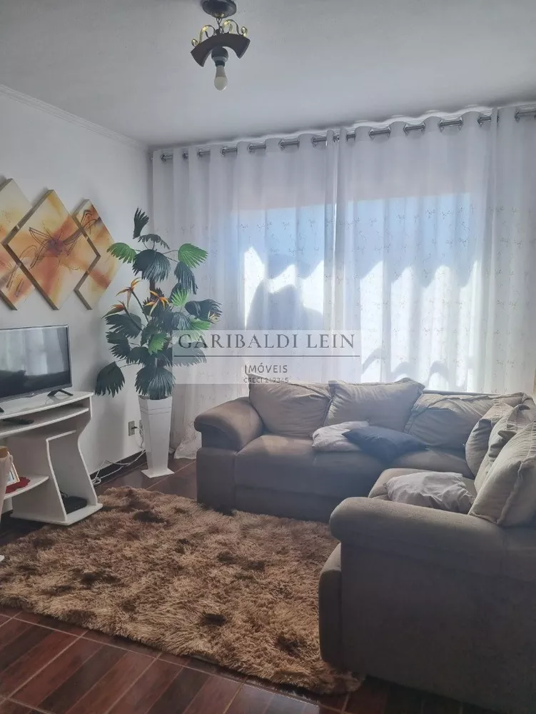 Apartamento à venda com 2 quartos, 70m² - Foto 2