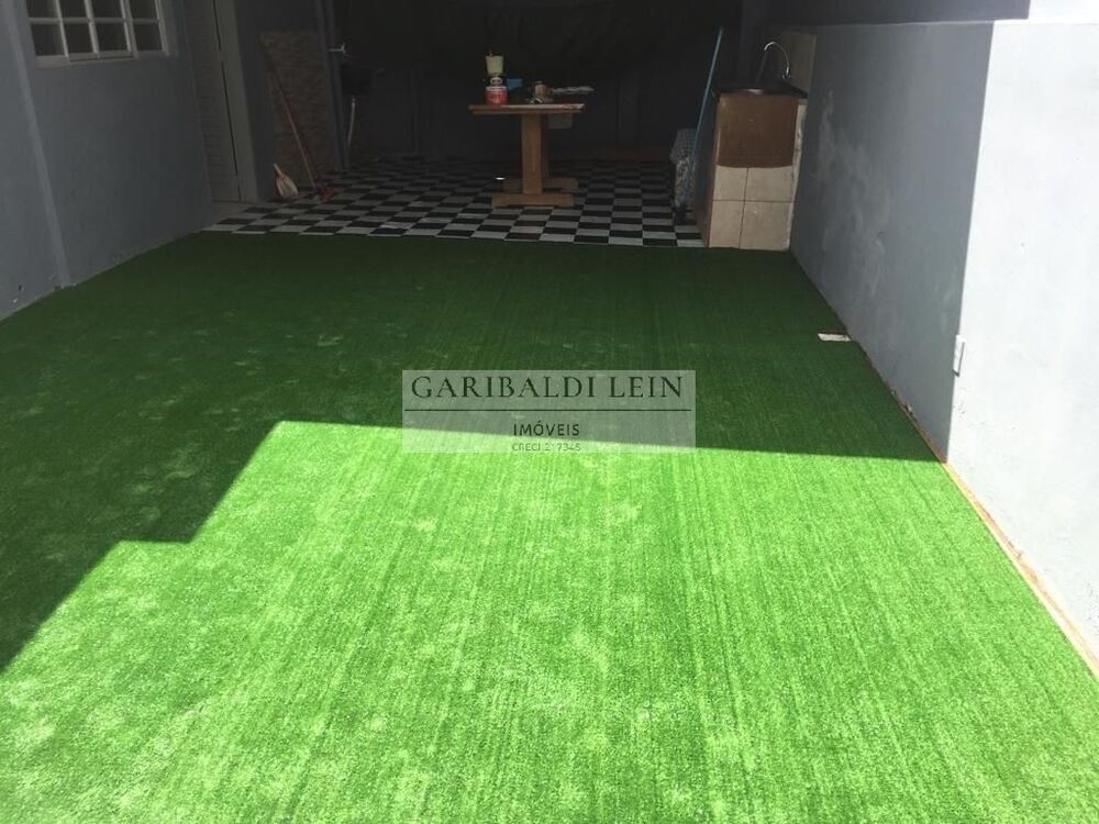 Casa à venda com 2 quartos, 90m² - Foto 3