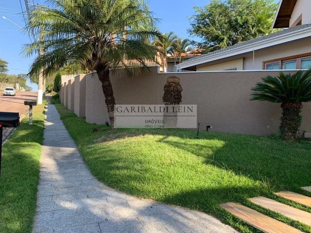 Casa, 3 quartos, 532 m² - Foto 1