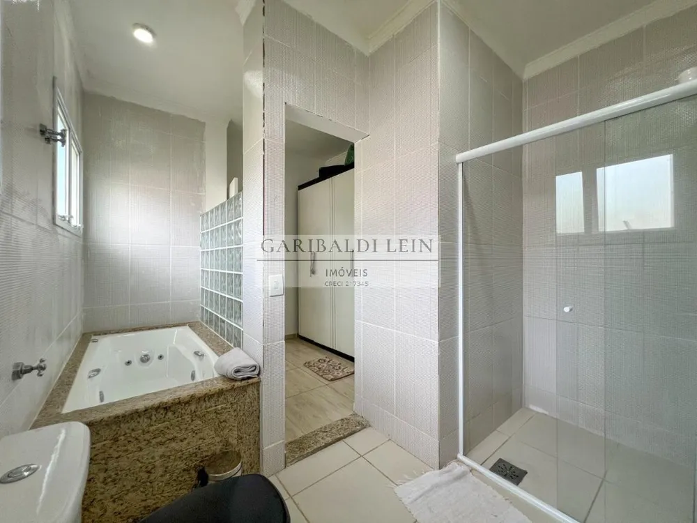 Casa, 7 quartos, 280 m² - Foto 1