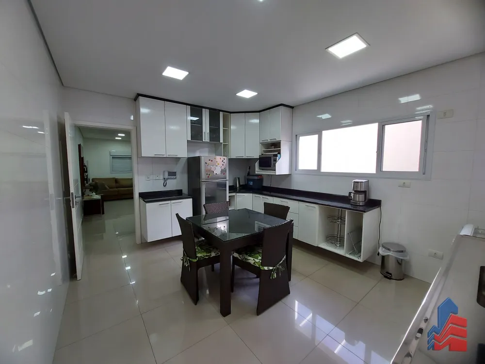 Sobrado, 3 quartos, 194 m² - Foto 8