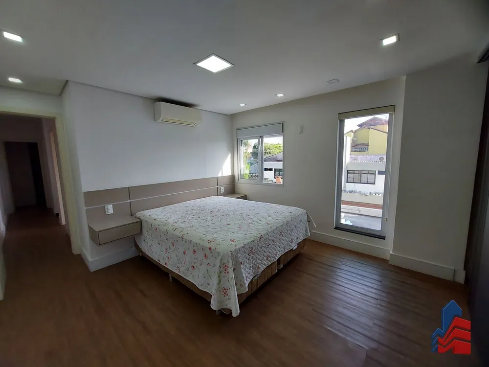 Sobrado, 3 quartos, 194 m² - Foto 2