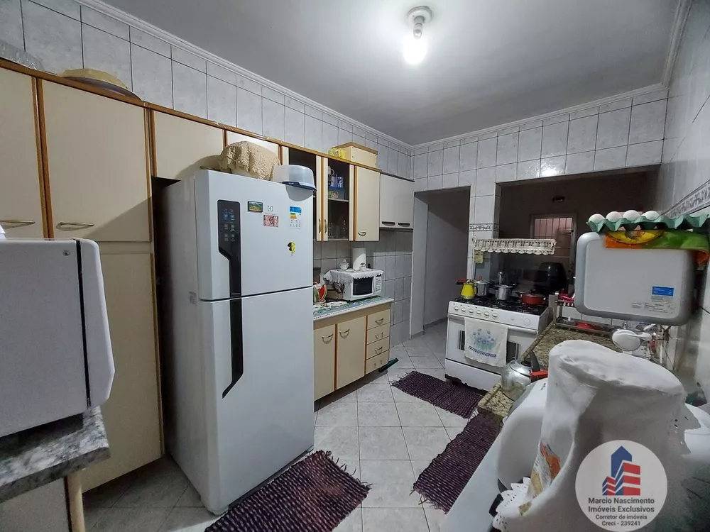 Sobrado à venda com 3 quartos, 75m² - Foto 2