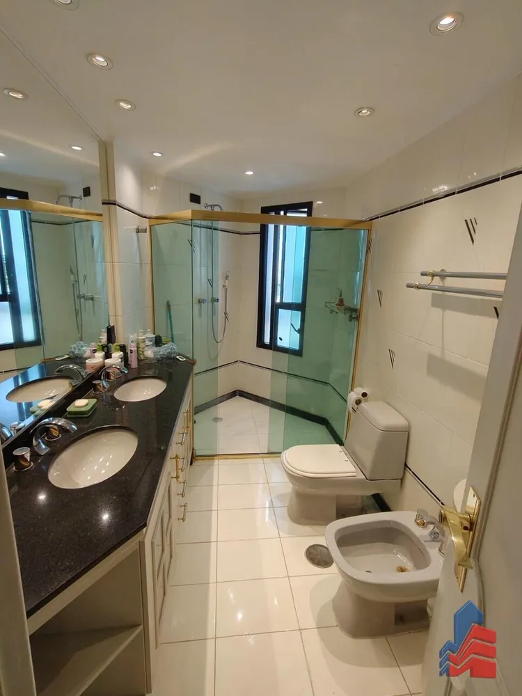 Apartamento, 3 quartos, 245 m² - Foto 10