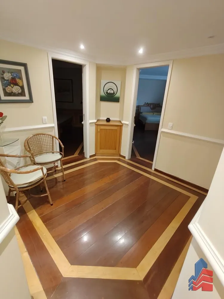 Apartamento, 3 quartos, 245 m² - Foto 1