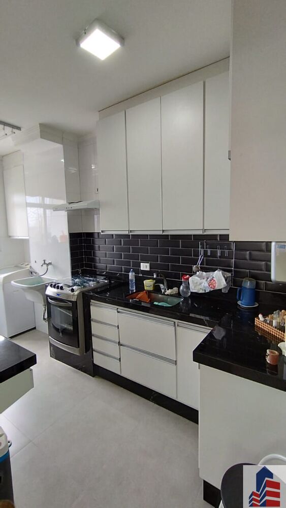 Apartamento à venda com 2 quartos, 50m² - Foto 2