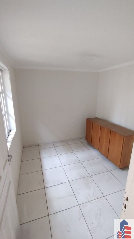 Casa à venda com 2 quartos, 170m² - Foto 5