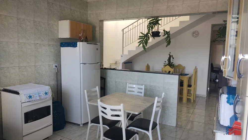 Sobrado, 3 quartos, 202 m² - Foto 2