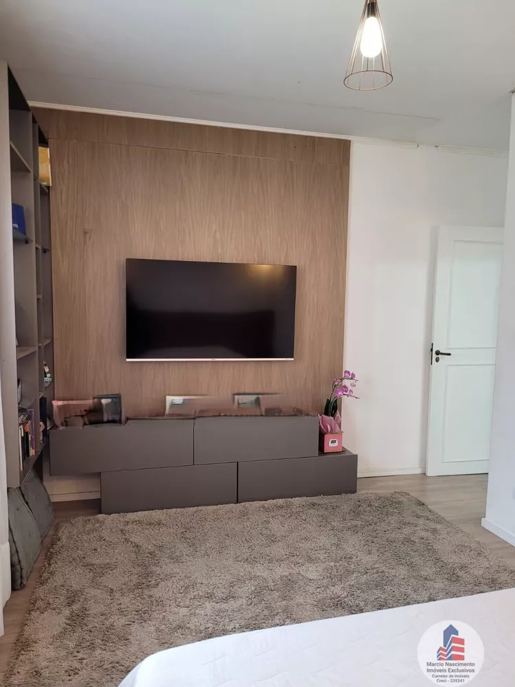 Casa à venda com 5 quartos, 300m² - Foto 2