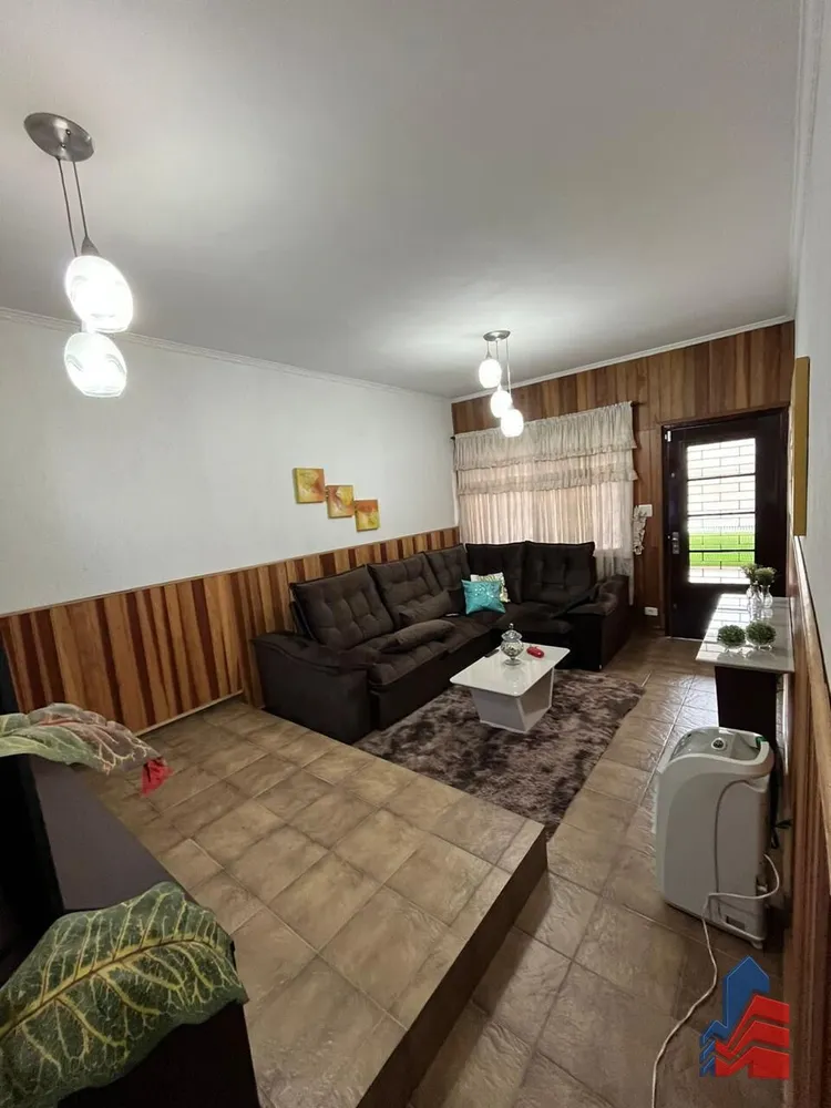 Casa, 3 quartos, 240 m² - Foto 2