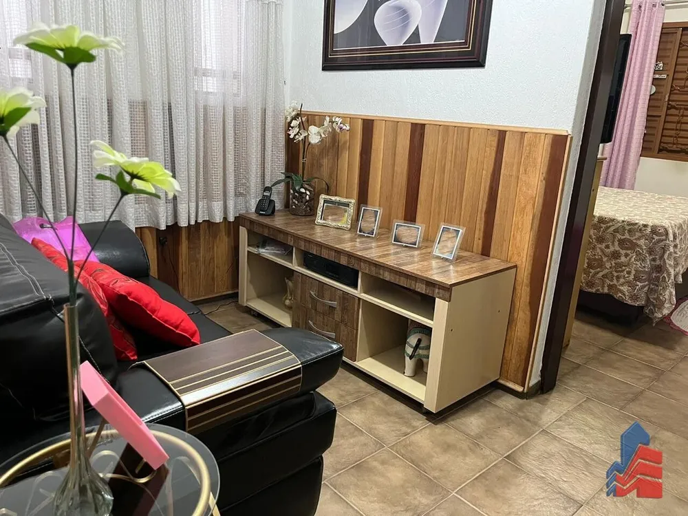 Casa, 3 quartos, 240 m² - Foto 1