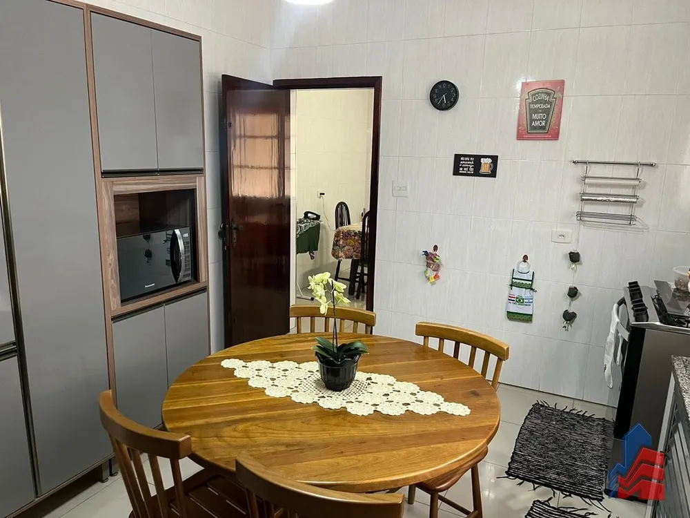 Casa, 3 quartos, 240 m² - Foto 5