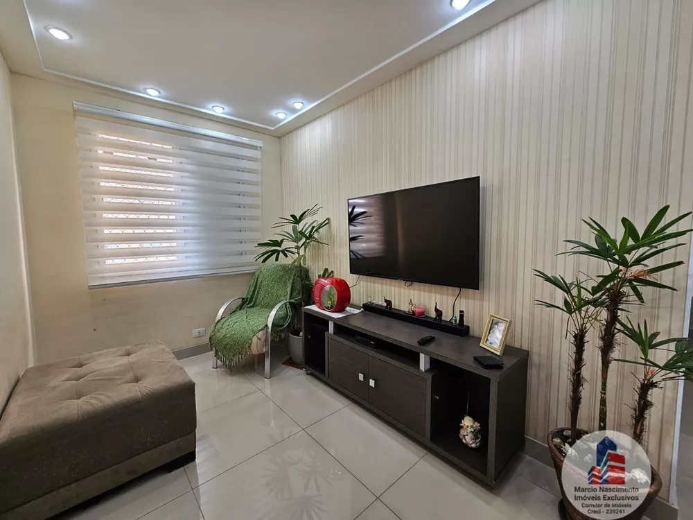 Apartamento à venda com 2 quartos, 62m² - Foto 1