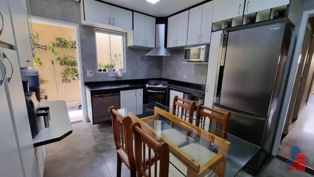 Casa, 3 quartos, 140 m² - Foto 4