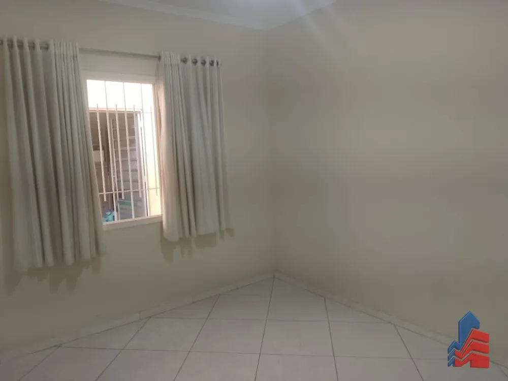 Casa, 4 quartos, 200 m² - Foto 2