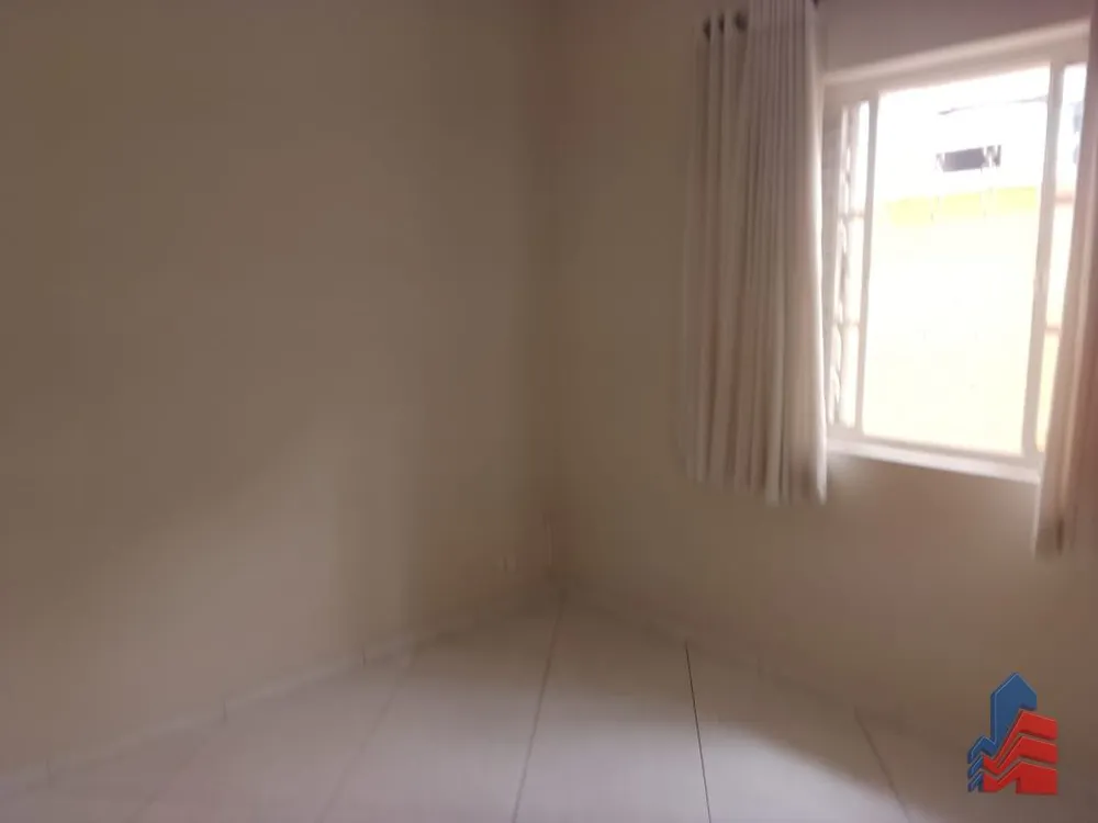 Casa, 4 quartos, 200 m² - Foto 3