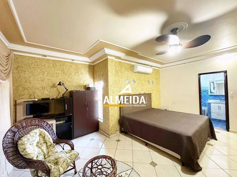 Casa, 3 quartos, 250 m² - Foto 12