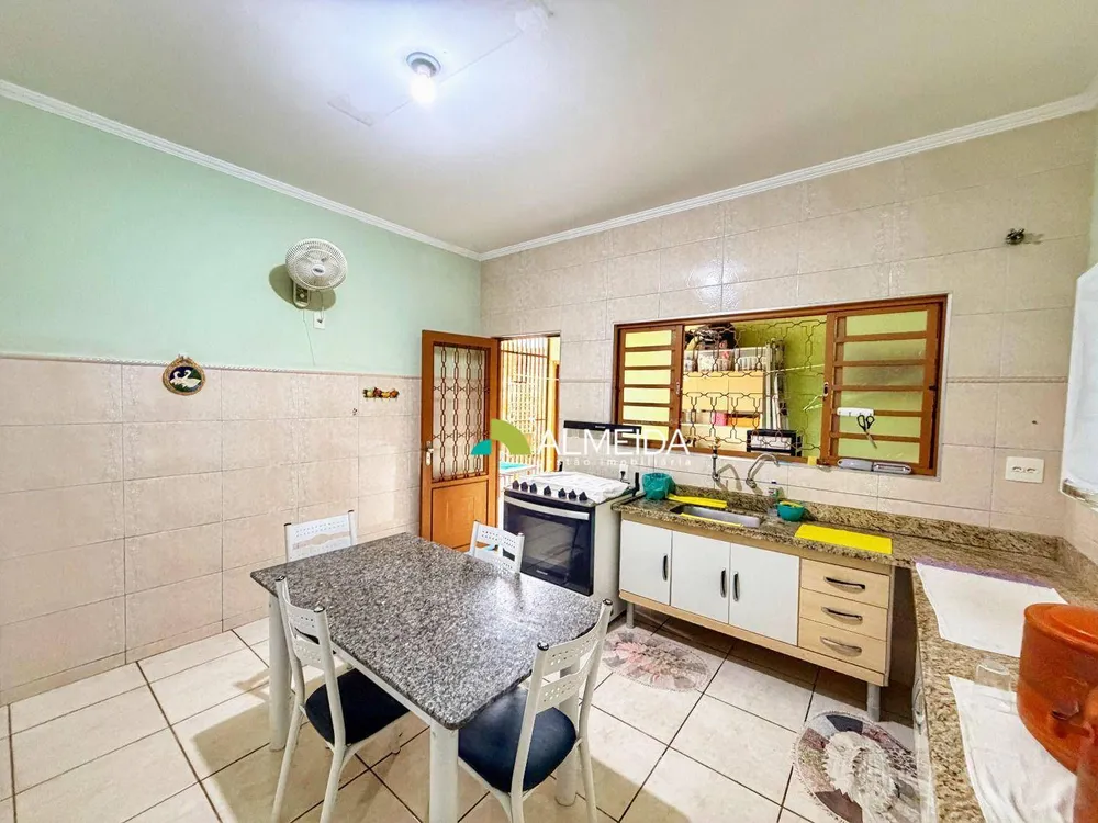 Casa, 4 quartos, 198 m² - Foto 5