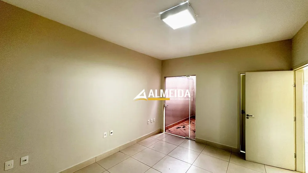 Casa, 240 m² - Foto 2