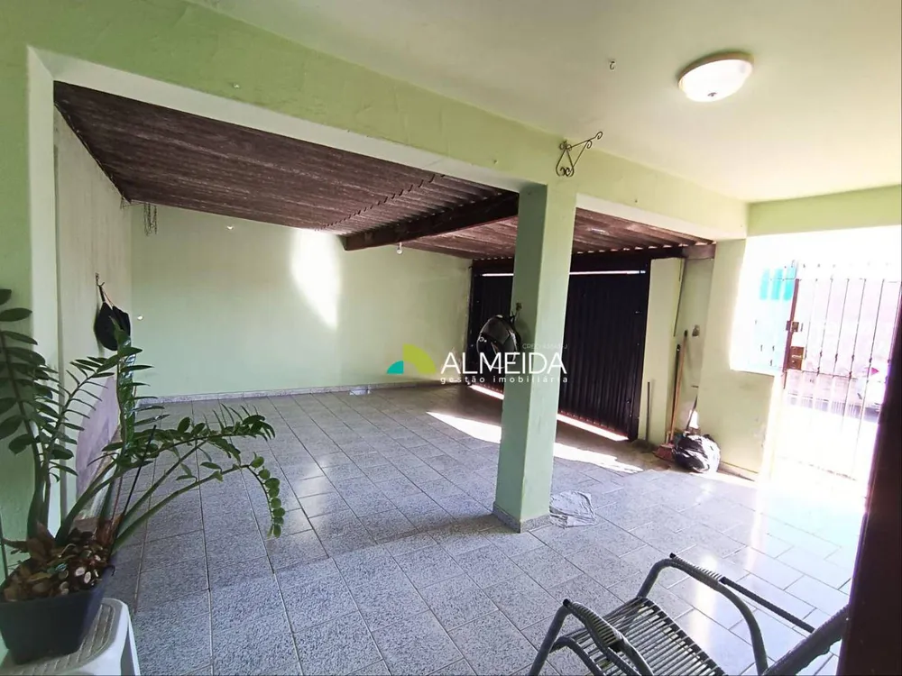 Casa, 3 quartos, 180 m² - Foto 2