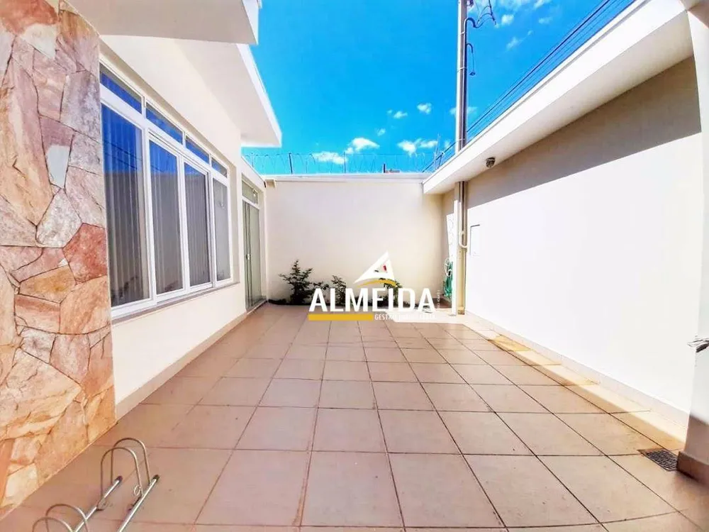 Casa, 4 quartos, 218 m² - Foto 11