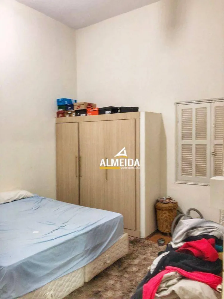 Casa, 4 quartos, 189 m² - Foto 2