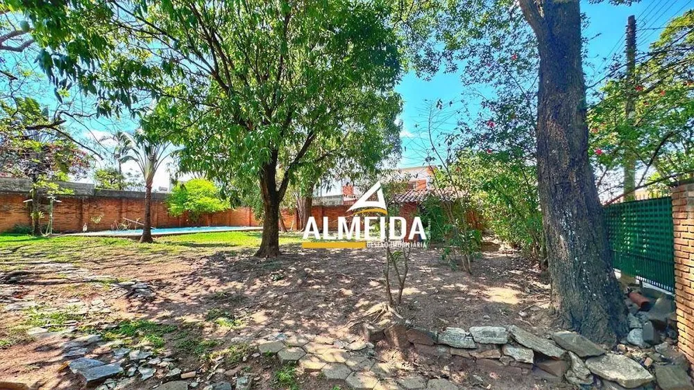 Casa, 4 quartos, 298 m² - Foto 2