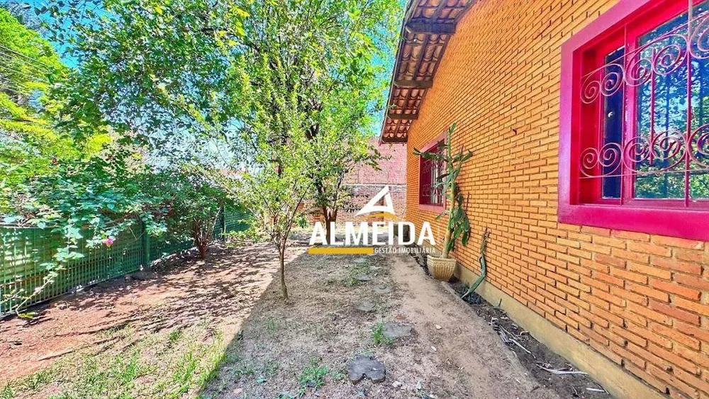 Casa, 4 quartos, 298 m² - Foto 3