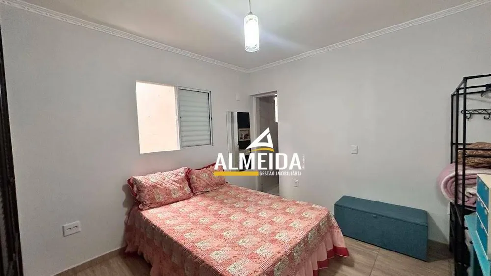 Casa, 3 quartos, 200 m² - Foto 2