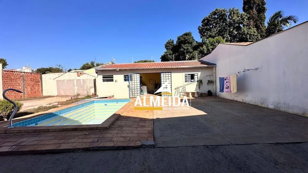 Casa, 3 quartos, 200 m² - Foto 1