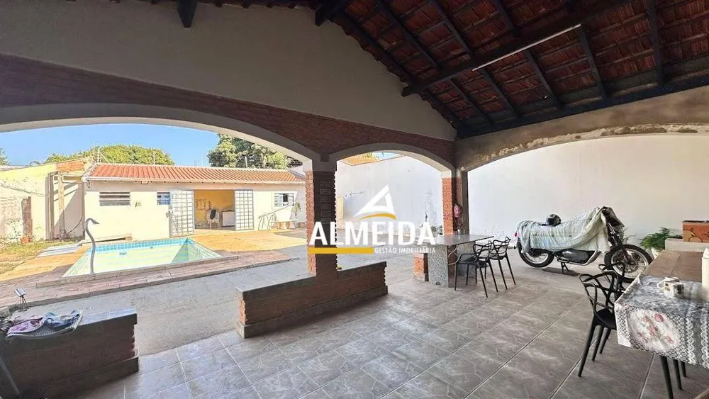 Casa, 3 quartos, 200 m² - Foto 3