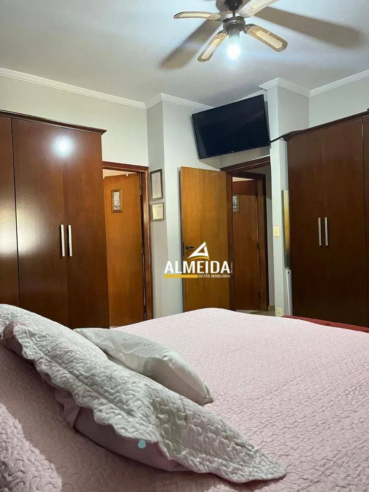Chácara, 4 quartos, 1050 m² - Foto 11