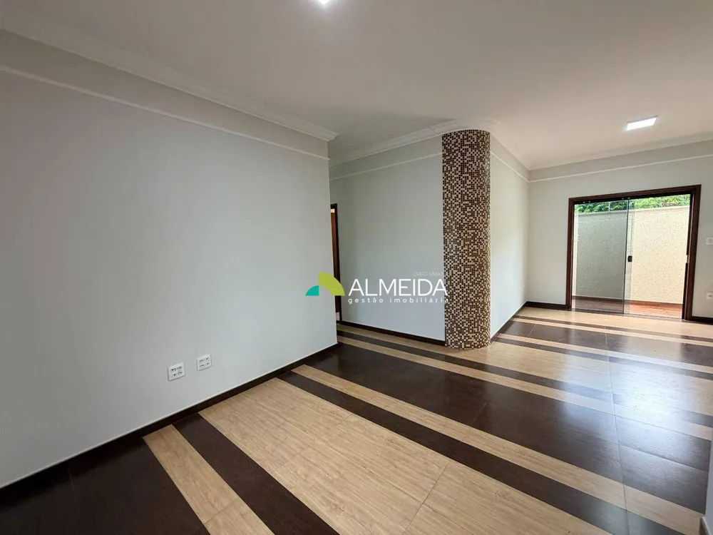 Casa, 3 quartos, 110 m² - Foto 1